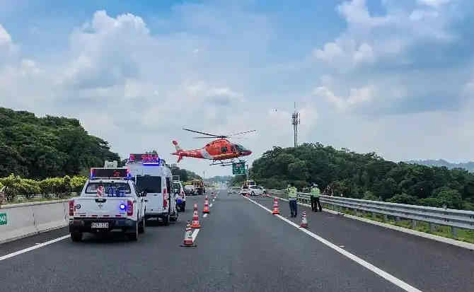 临县高速公路汽车救援案例